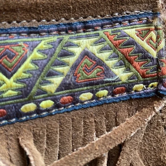 Minnetonka Side Zip Ribbon Trim Fringe Boots SZ 9 - Picture 6 of 12